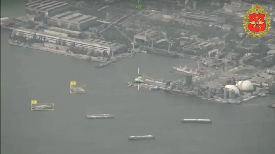 Russia’s Upgraded Geran Drones With 'Seeker' Guidance Strike Black Sea Ports