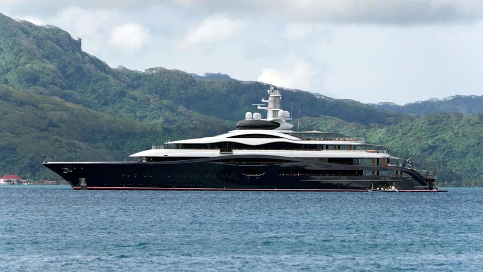 Zuckerberg’s Yacht Didn’t Ignore Distress Call Near Juneau, Spokesperson Says