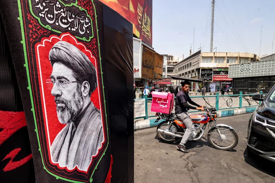 Iran Resumes Public Hangings as Postwar Crackdown Intensifies, Rights Groups Say