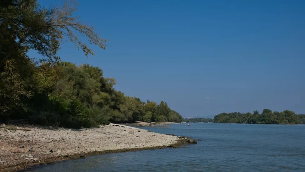 Rain Raises Danube Levels — Hungary’s Paks Nuclear Plant Set to Restart a Turbine