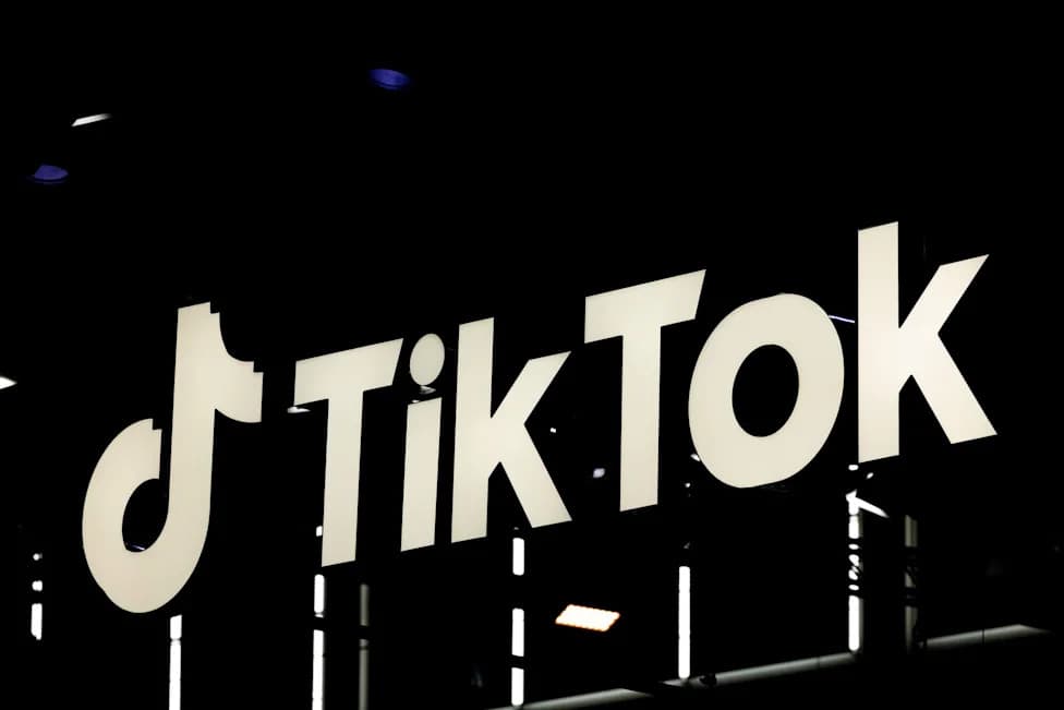 TikTok Hoax Prompts Transylvanian Villagers to Attack Ambulance, Driver Injured