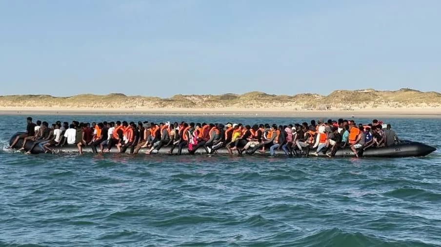 Record 230 People Cross English Channel In Overloaded Small Boat