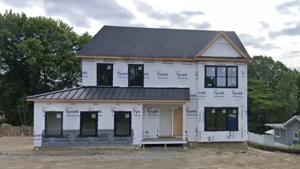 Connecticut Doctor Finds $1.5M Home Built On His Lot After Impostor Allegedly Sold It
