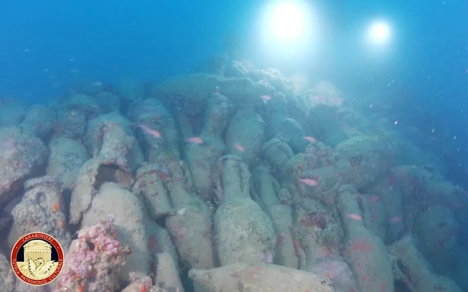 Divers Unearth 2,000-Year-Old Roman Cargo Ship Packed With Amphorae Off Sicily