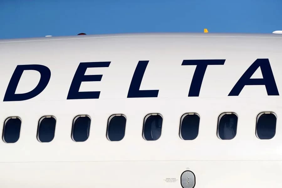 Delta, Feds Investigate After Fake In‑Flight Wi‑Fi Network Appears on Flight