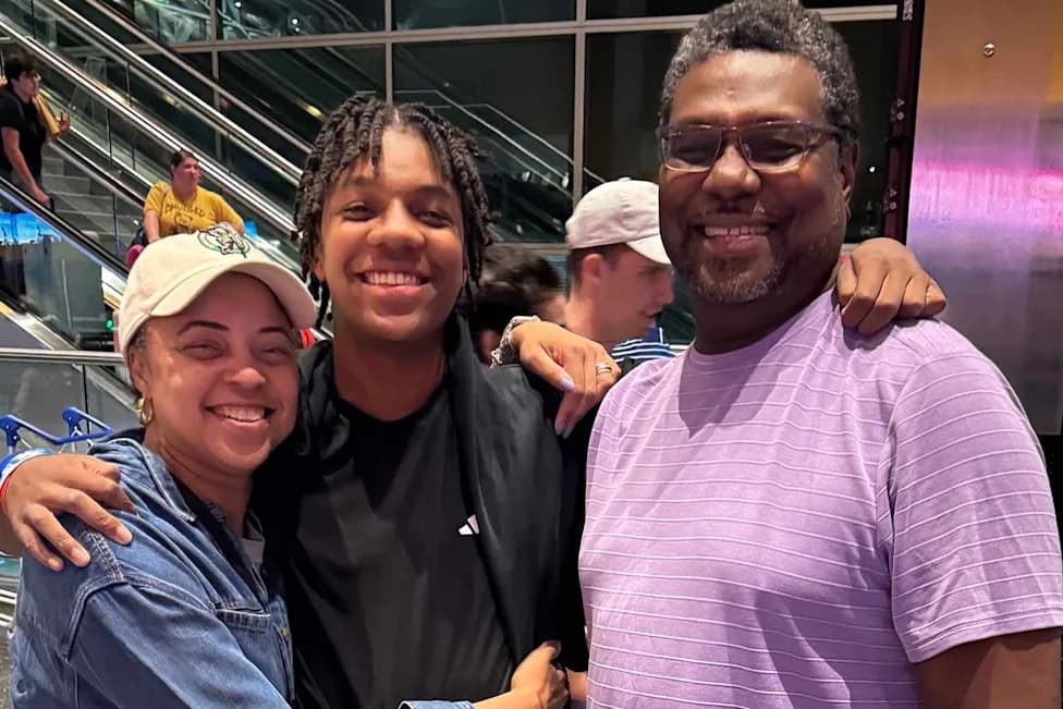 Father Dies Trying to Rescue Sons and Other Swimmers From Riptide at Martha's Vineyard