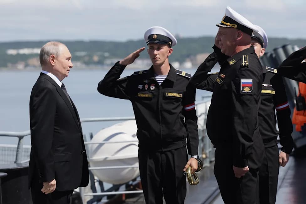 Putin Threatens Retaliation, Calls Western Seizures of Russian-Linked Ships "Piracy"