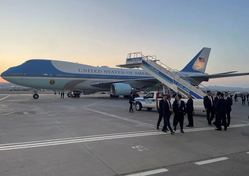 Secret Service Moved Trump to Unmarked Jet After Credible Missile Threat, Source Says