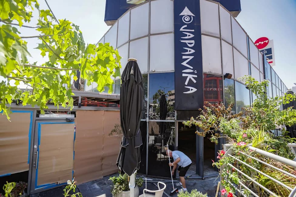 Prosecutors File Charges After Arson At Japanika Branch In Givatayim Amid Crime-Family Feud