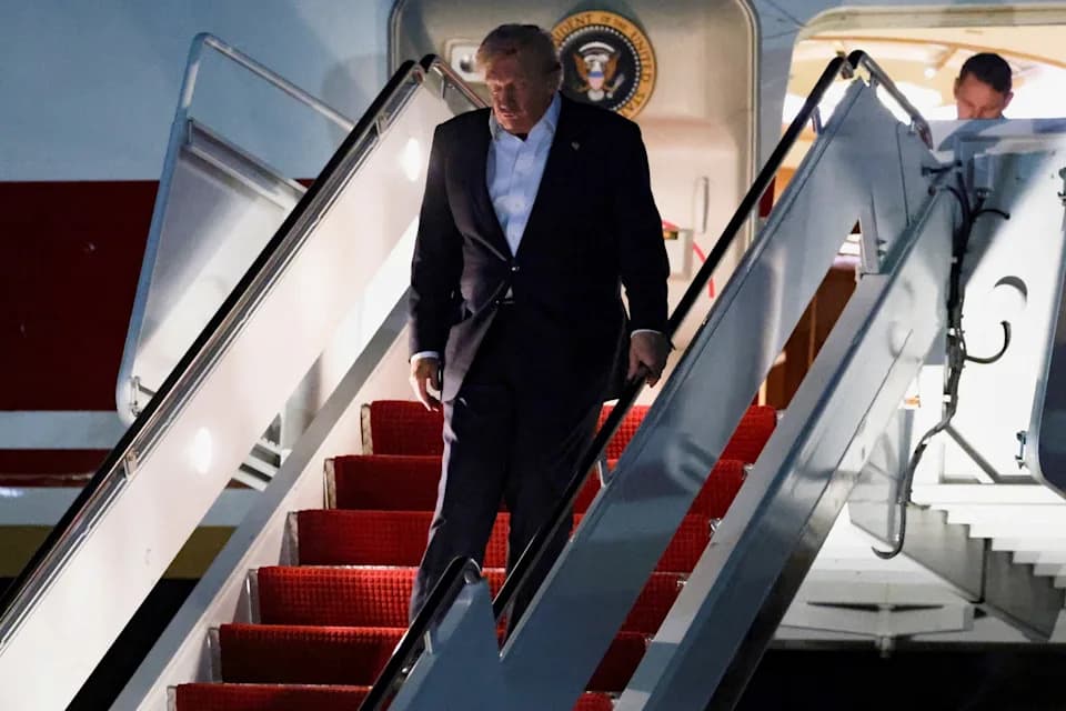Secret Service Moves Trump Off Air Force One After Israeli Tip; U.S. Intel Found No Credible Threat