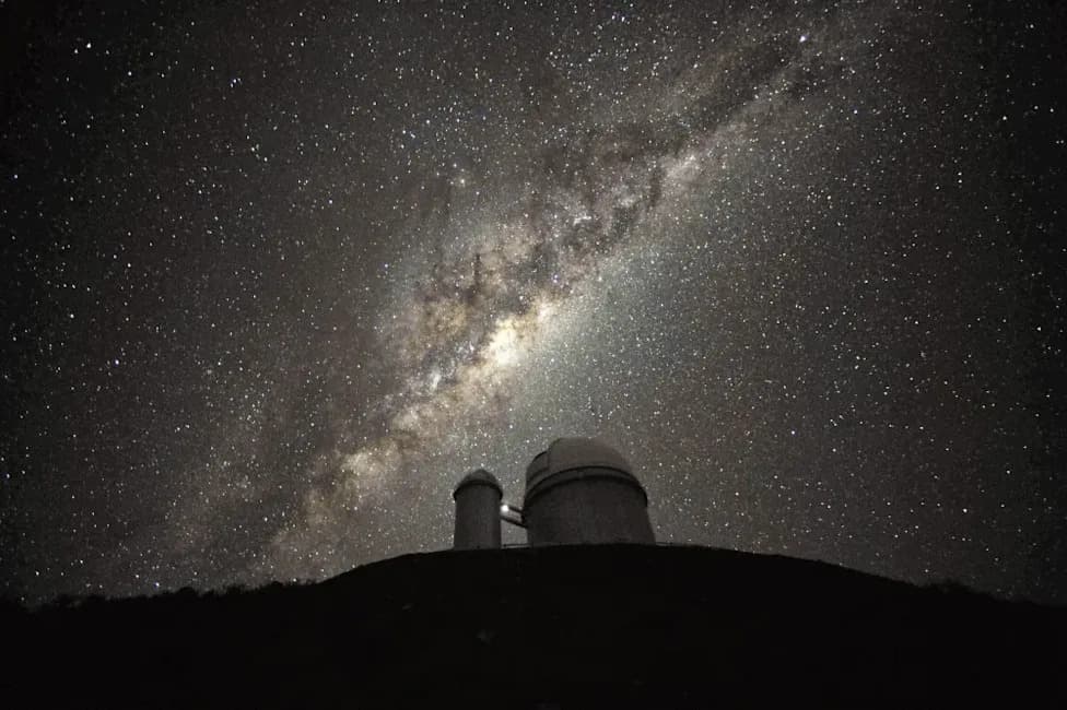JWST Detects Water and Massive Dust Shells Around a Dying Star Near the Milky Way’s Central Black Hole