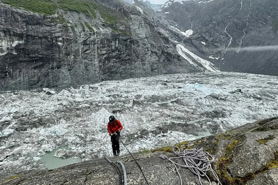 Glacial Lake Floods Strike Juneau Again — A Growing Global Hazard as Mountain Ice Melts