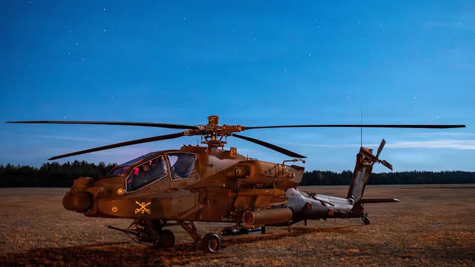 Army Grounds AH-64 Apache Training Flights After Fatal Fort Hood Crash