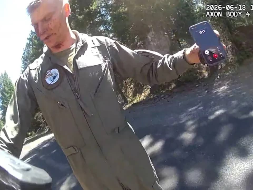 “Hey, buddy — I just crashed”: Bodycam Captures Pilot Walking Away After F/A-18 Impact Near Rimrock Lake