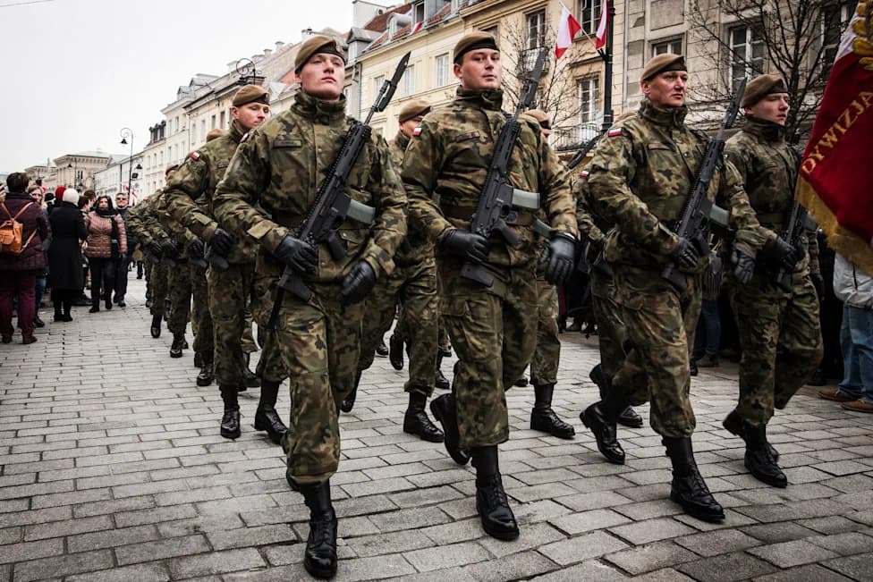 Poland Flaunts New Military Hardware in Massive Warsaw Armed Forces Day Parade