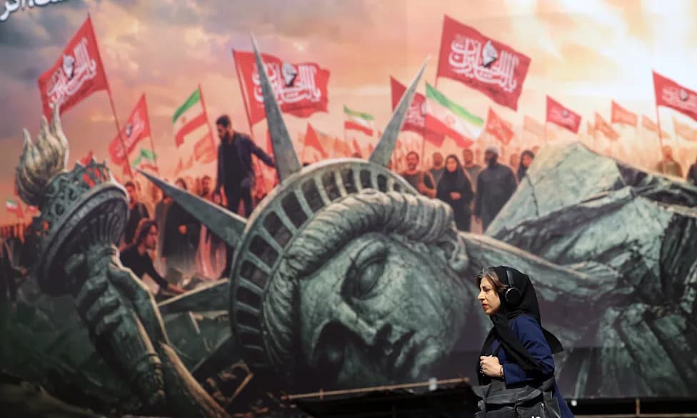 Trump Tells Iran To 'Put Up The White Flag' As US‑Iran MoU Expires; Warns Oman Over Strait Of Hormuz