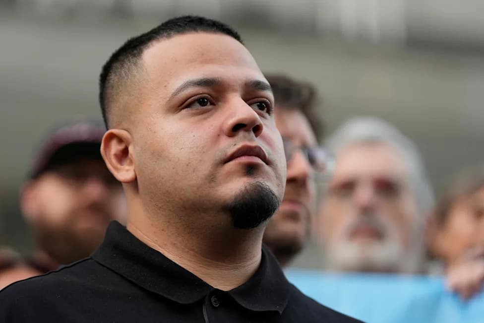 DOJ Asks Sixth Circuit To Reinstate Human-Smuggling Charges Against Kilmar Abrego Garcia After Judge Found Prosecution 'Vindictive'