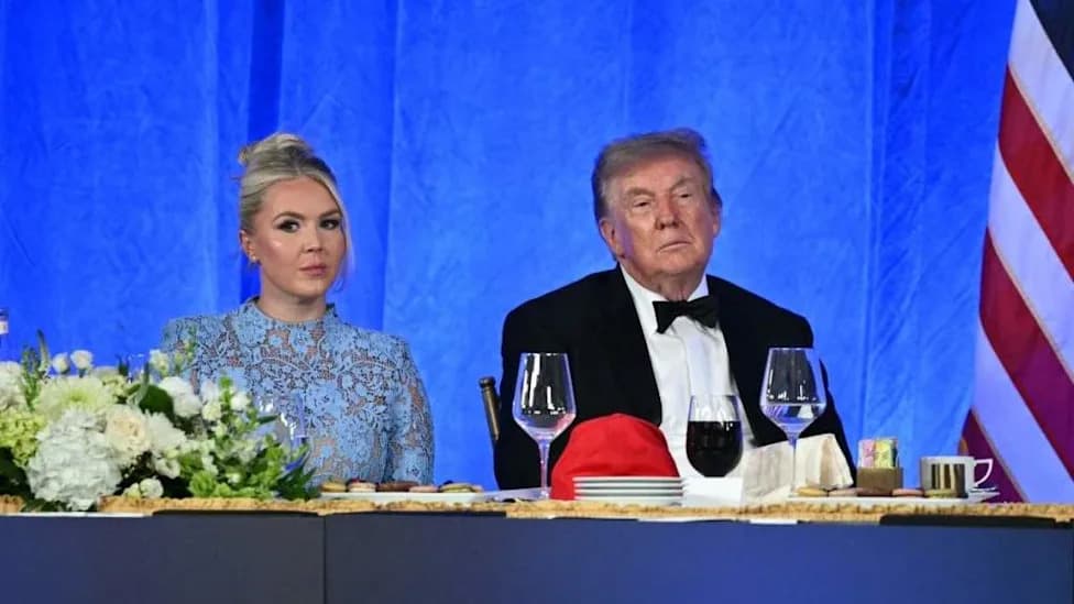 Trump Shows No Rush To Replace Karoline Leavitt As Allies Lobby For Favorites