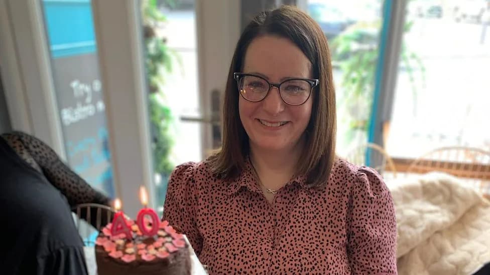 Record Rise In Bowel Cancer Among Under-50s In Scotland — Younger Women Most Affected