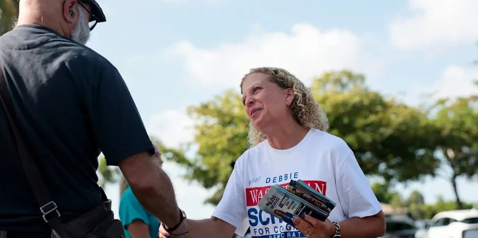 Wasserman Schultz Wins Contentious Democratic Primary After Moving Into Black‑Plurality Florida District