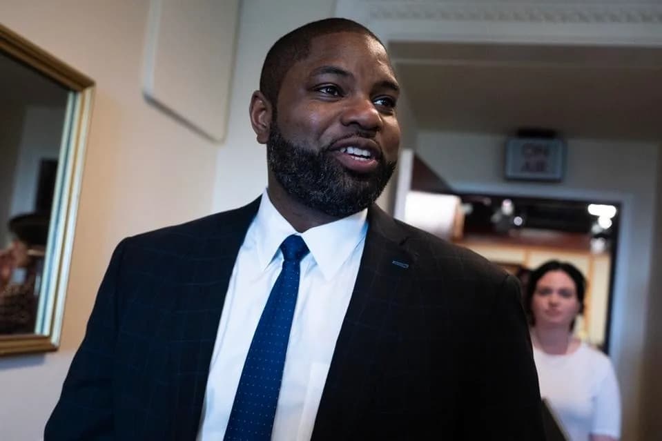 Byron Donalds Wins Republican Nomination to Succeed DeSantis; Faces David Jolly in Tight General Election