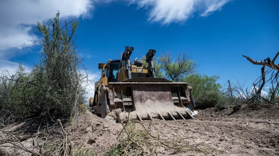 Big Bend Border Work Paused as Local Officials, Environmentalists Push Back