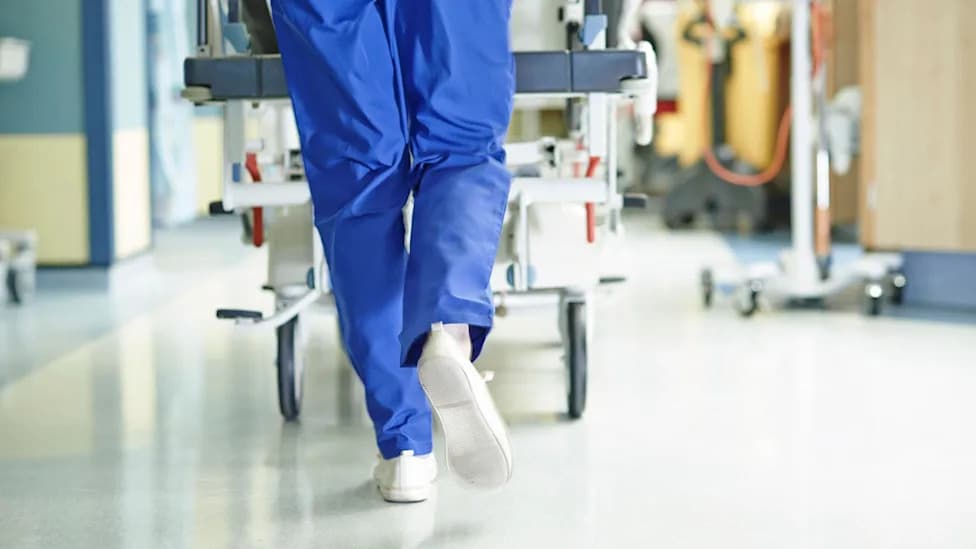 Surgeons Urge 'Patient Safety First' as Political Row Over Emergency Surgery Triggers Ministerial Resignation