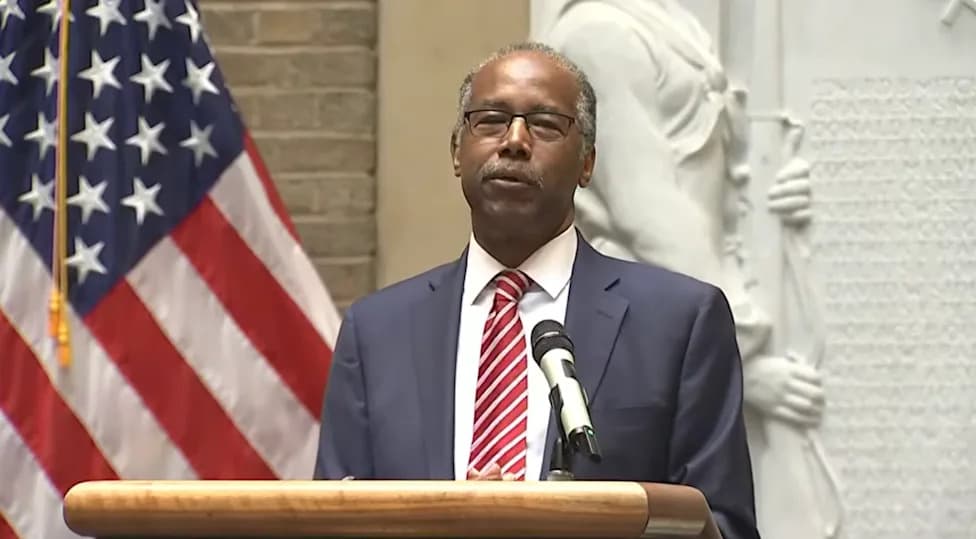 Ben Carson Urges Kids To Eat 'Food Fresh From The Ground,' Cites 'Sweet Corn And Hot Dogs' As Examples Amid $90M School Nutrition Push