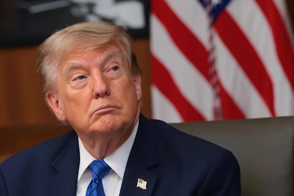 Consumer Confidence Dips as Trump’s Approval Slides — 70 Days Before Midterms