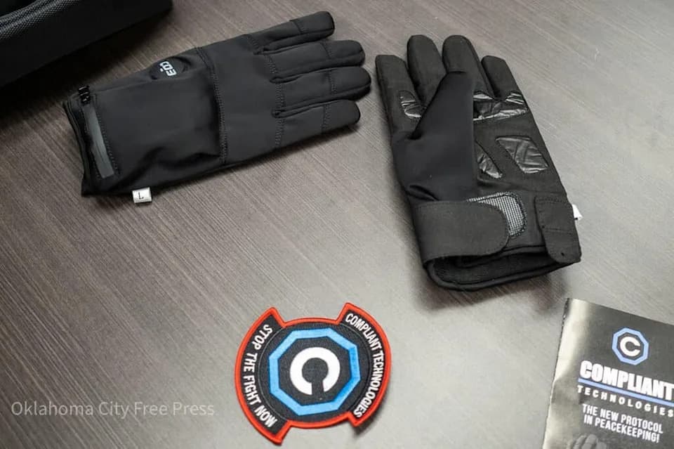 ICE Awards $16.7M No‑Bid Contract for 6,000 Electric‑Shock Patrol Gloves — Critics Alarmed