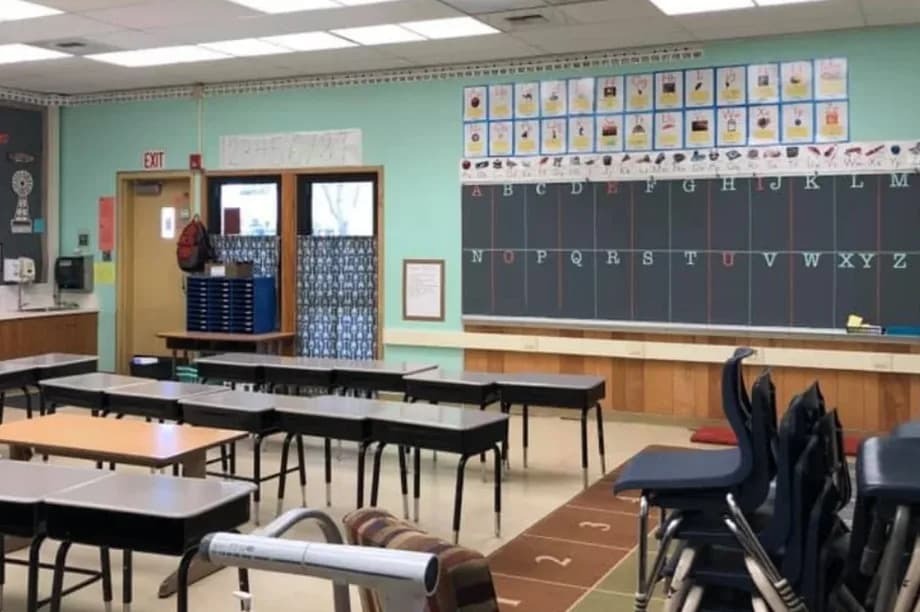 Why a Teacher-Of-The-Year Nominee Quit: Her 5 Reasons Go Viral