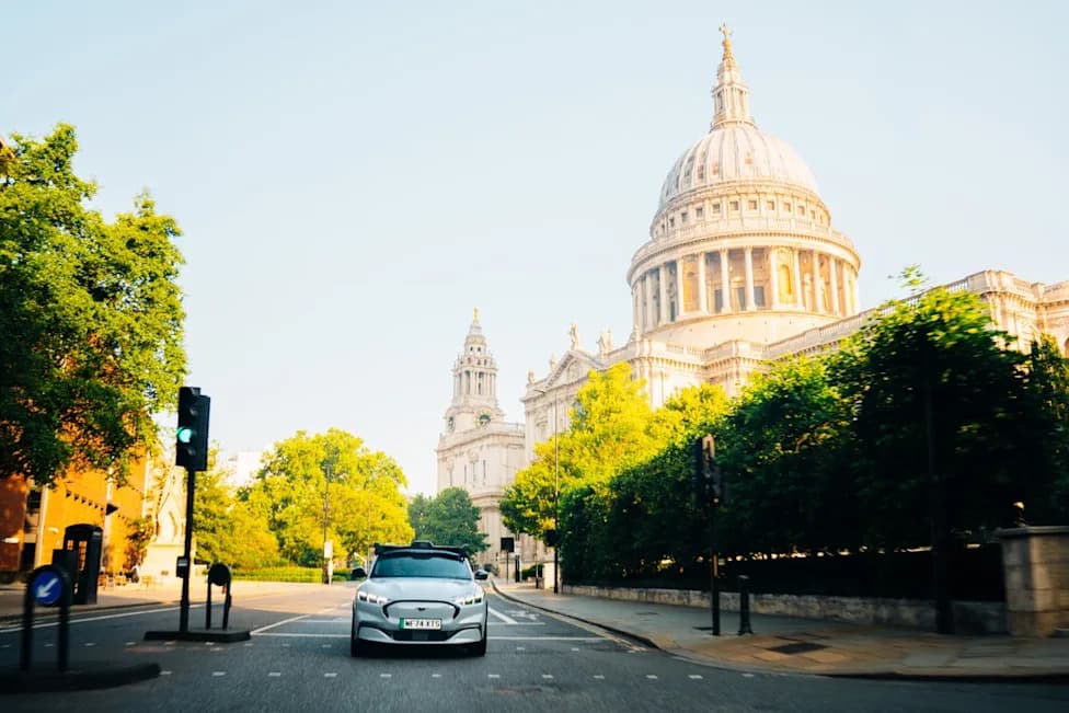 London’s Driverless Taxi Launch Delayed as Regulators Hold Up Permits