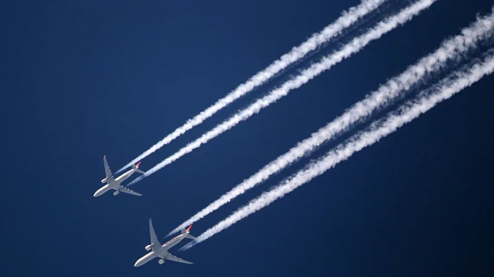 Operation Blue Skies: Can AI Nudge Planes To Cut Climate‑Warming Contrails?