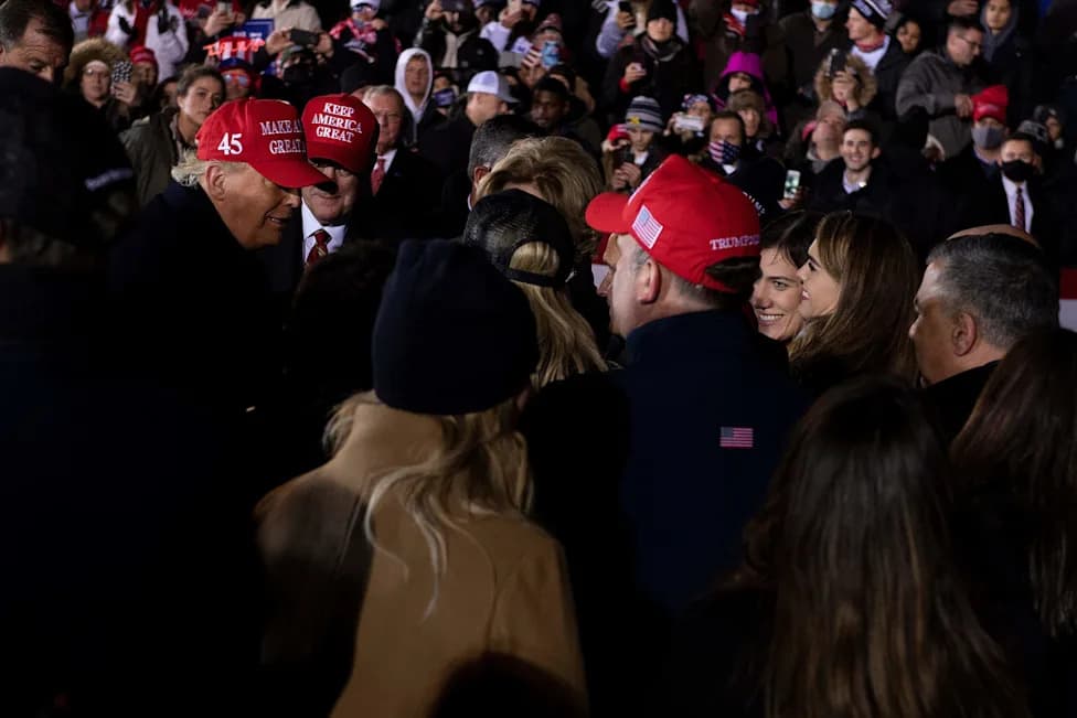 Trump's Midterm Convention: Rallying The Base Or Risking Battleground Races?