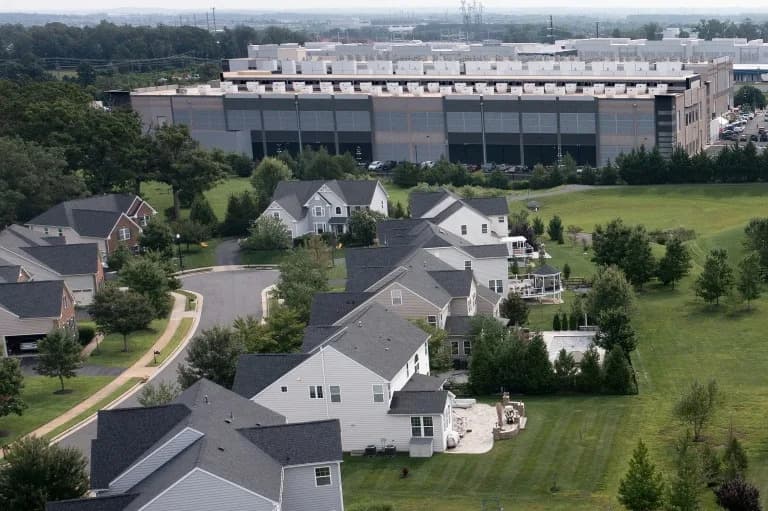 Data Centers Become A Midterm Flashpoint: Power Bills, Noise and Politics Collide