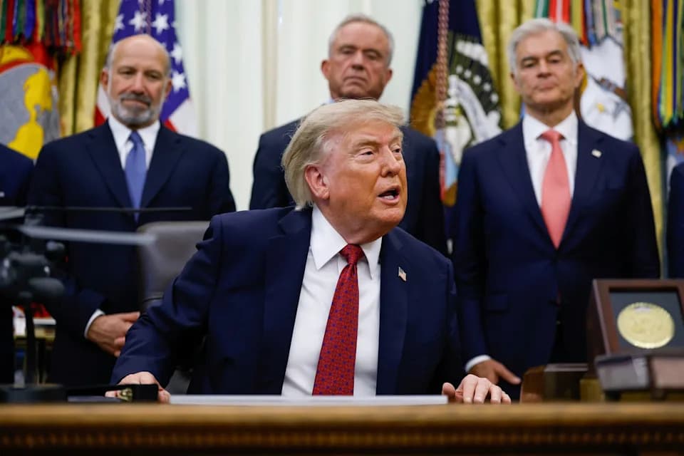Trump Keeps 2028 Field Open — Praise For Pete Hegseth May Frustrate J.D. Vance Backers