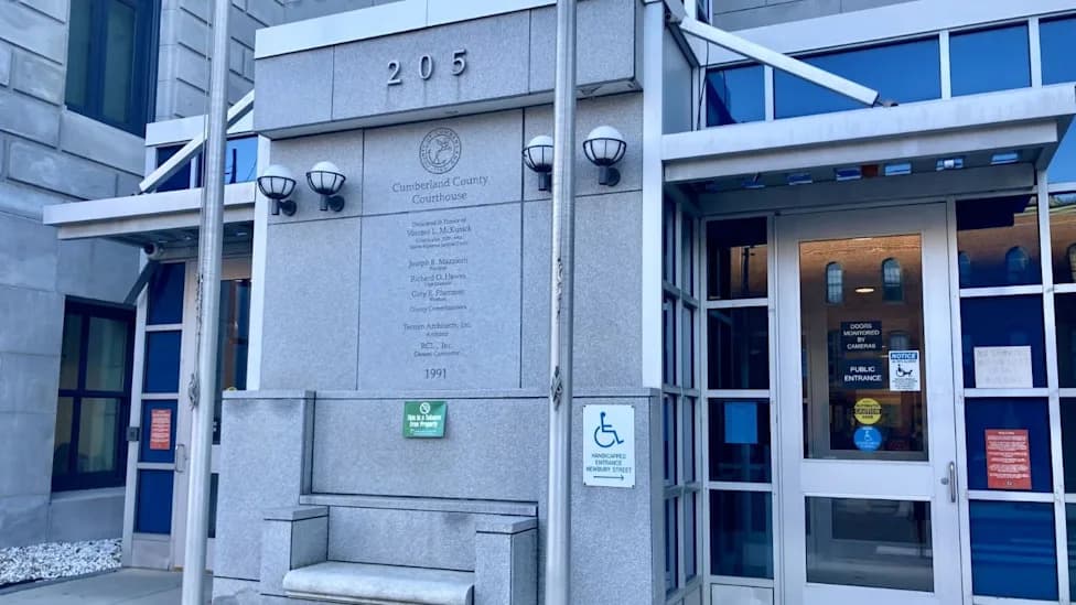 Maine High Court Upholds Father's Right To Limit Daughter's Church Attendance After Co‑Parenting Dispute