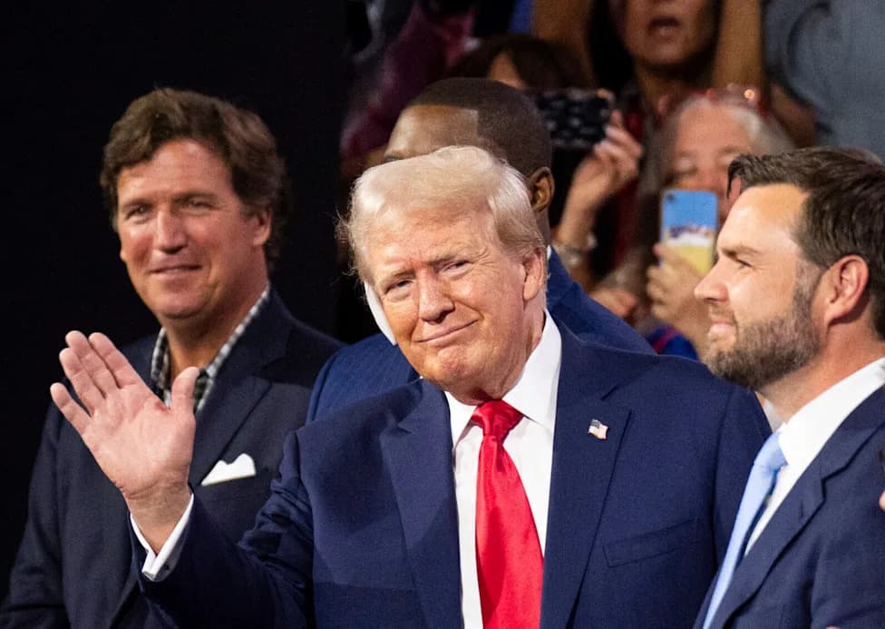 Laura Loomer: “Tucker Is The ‘Kiss Of Death’” — Slams VP JD Vance After Leaked RJC Q&A