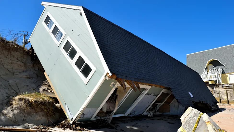 Resilience Beats a Tiny Carbon Footprint — What the Sand Palace Teaches Us