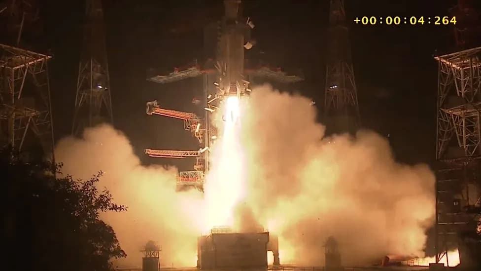 India Launches EOS‑05 Toward Geosynchronous Orbit in Landmark Mission