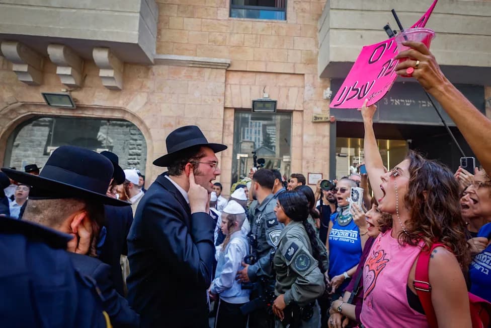 After Weeks Of Clashes, Jerusalem’s Basimta Cafe Will Stay Closed On Shabbat
