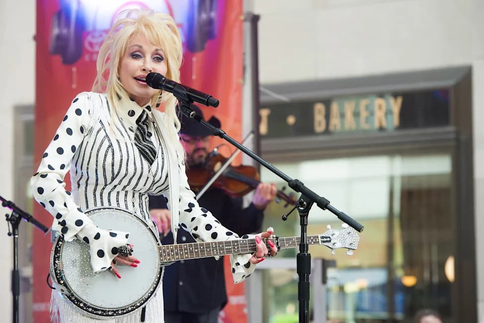 Year in Review 2026: Notable Figures We Lost — From Dolly Parton to Global Leaders