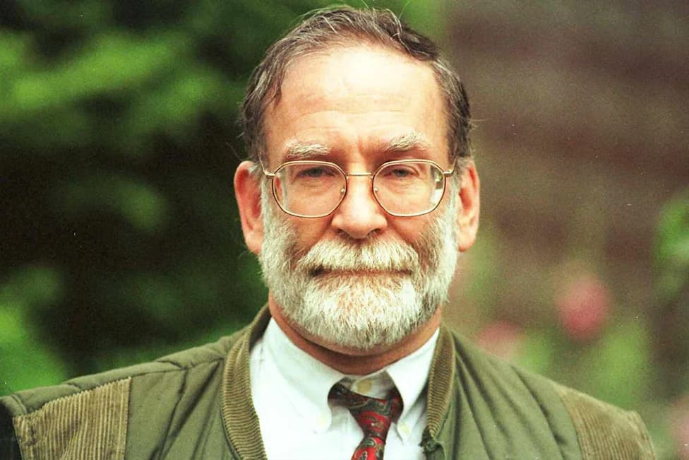 Trusted GP Convicted Of Killing 15 Patients — The Harold Shipman Case