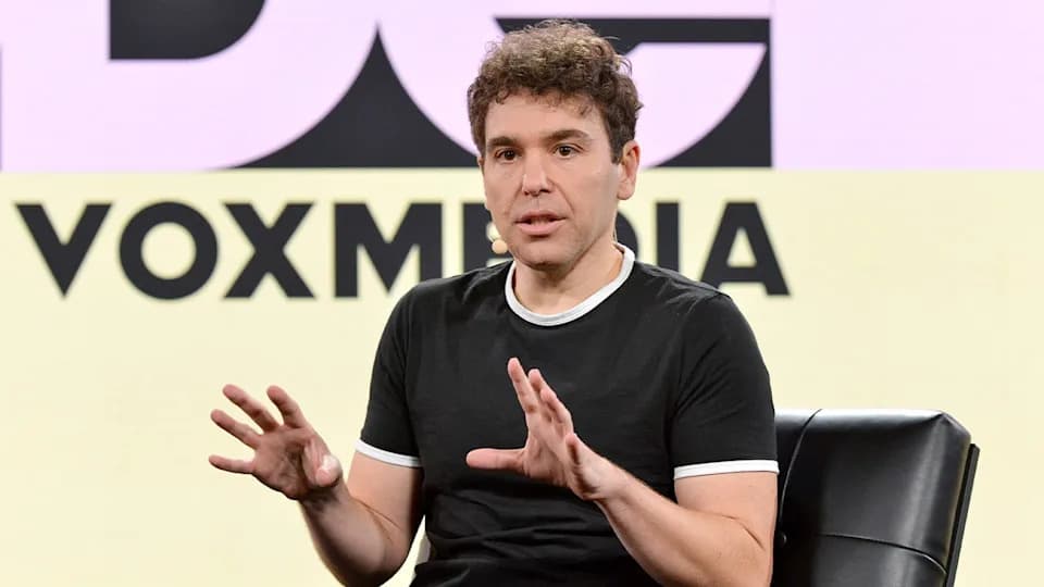 Pod Save America Mocks VP J.D. Vance — Then Misdefine "Blood Libel" Before Correcting Themselves
