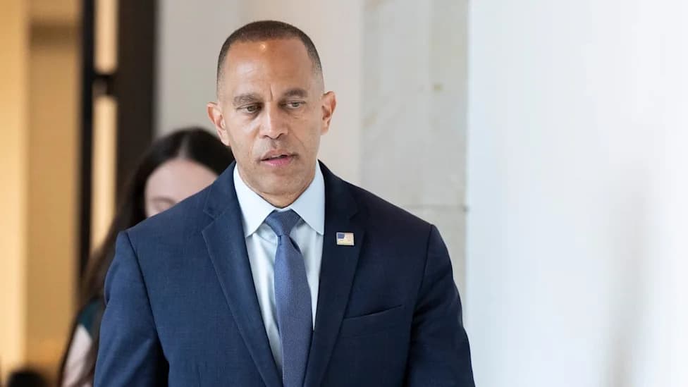 Congressional Black Caucus Condemns Journalist After ‘AIPAC Monkey’ Remark About Hakeem Jeffries