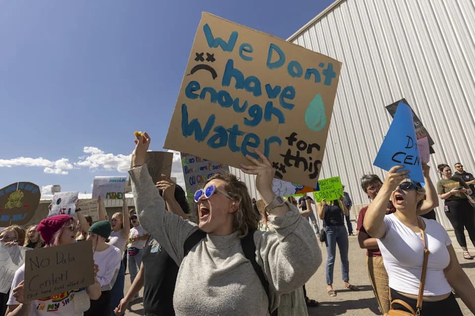 Data Centers Become Midterms Flashpoint as Trump Urges 'Let Data Reign' — Voters Push Back