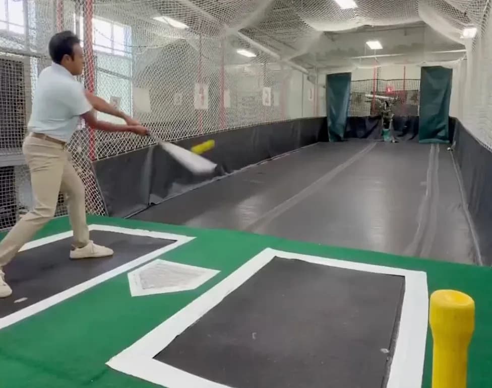 Vivek Ramaswamy's Batting-Cage Ad Gets Roasted Online — Critics Mock His Swing, Opponents Seize the Moment