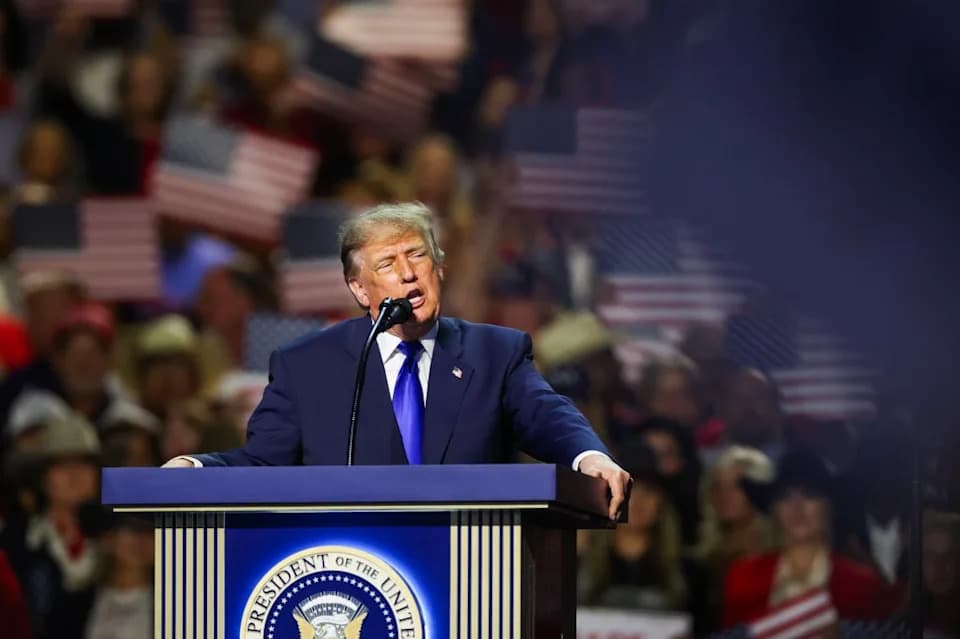 Trump Defends John Thune After Loud Booing at Republican Midterm Convention