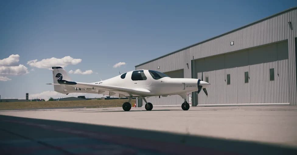 FAA Clears Bye Aerospace’s All‑Electric eFlyer 2 for Flight Testing With Special Airworthiness Certificate