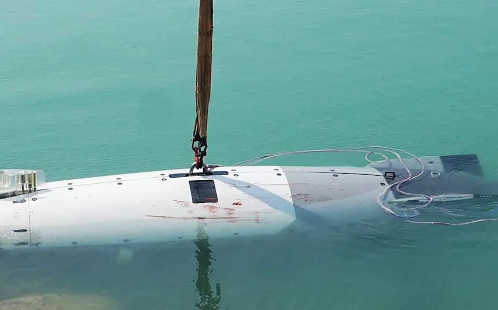 Captured Anduril Dive-LD in Strait of Hormuz Exposes Promise — and Risks — of Underwater Drones
